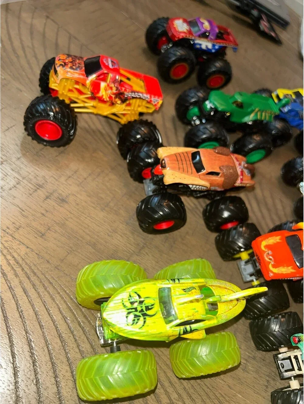 Hot Wheels Monster Trucks Lot of 11 Mixed Vehicles Shark Truck Grave Digger More